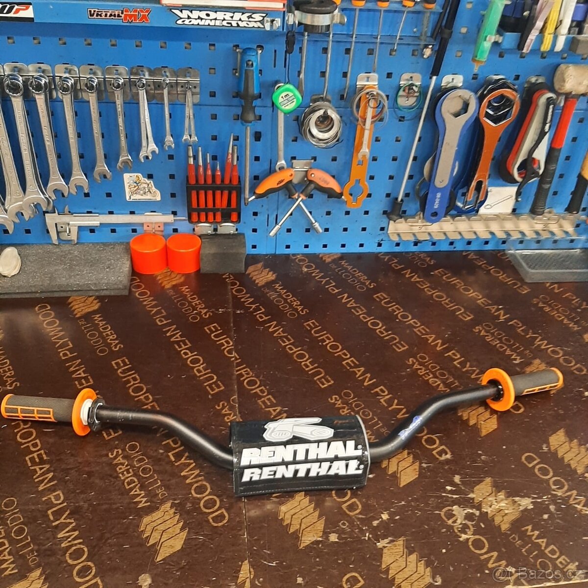 Řídítka Renthal Fatbar 604