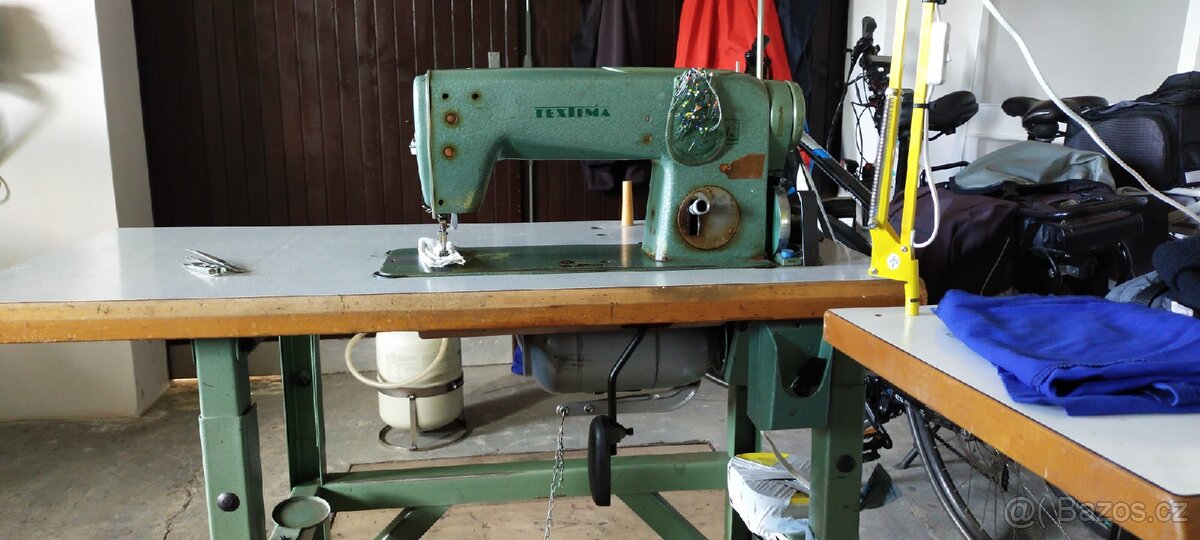 Průmyslový šicí stroj Textima