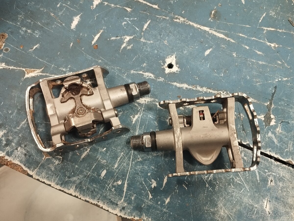 Pedály Shimano