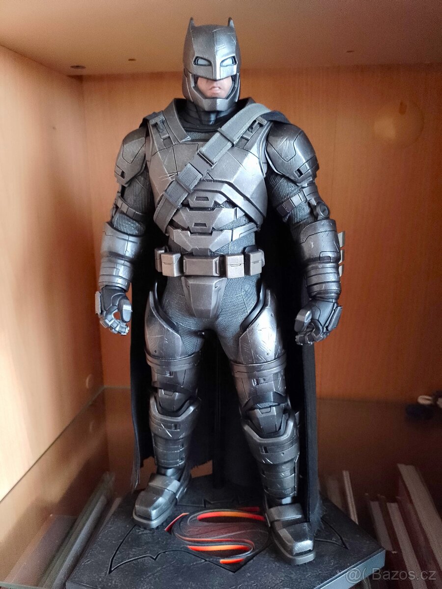 Hot toys MMS349 BvS Armored Batman