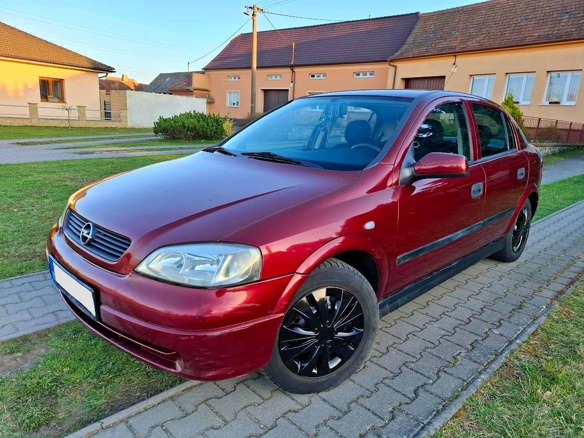 Opel Astra G 1.4i 66kW SERVIS, 2x KOLA