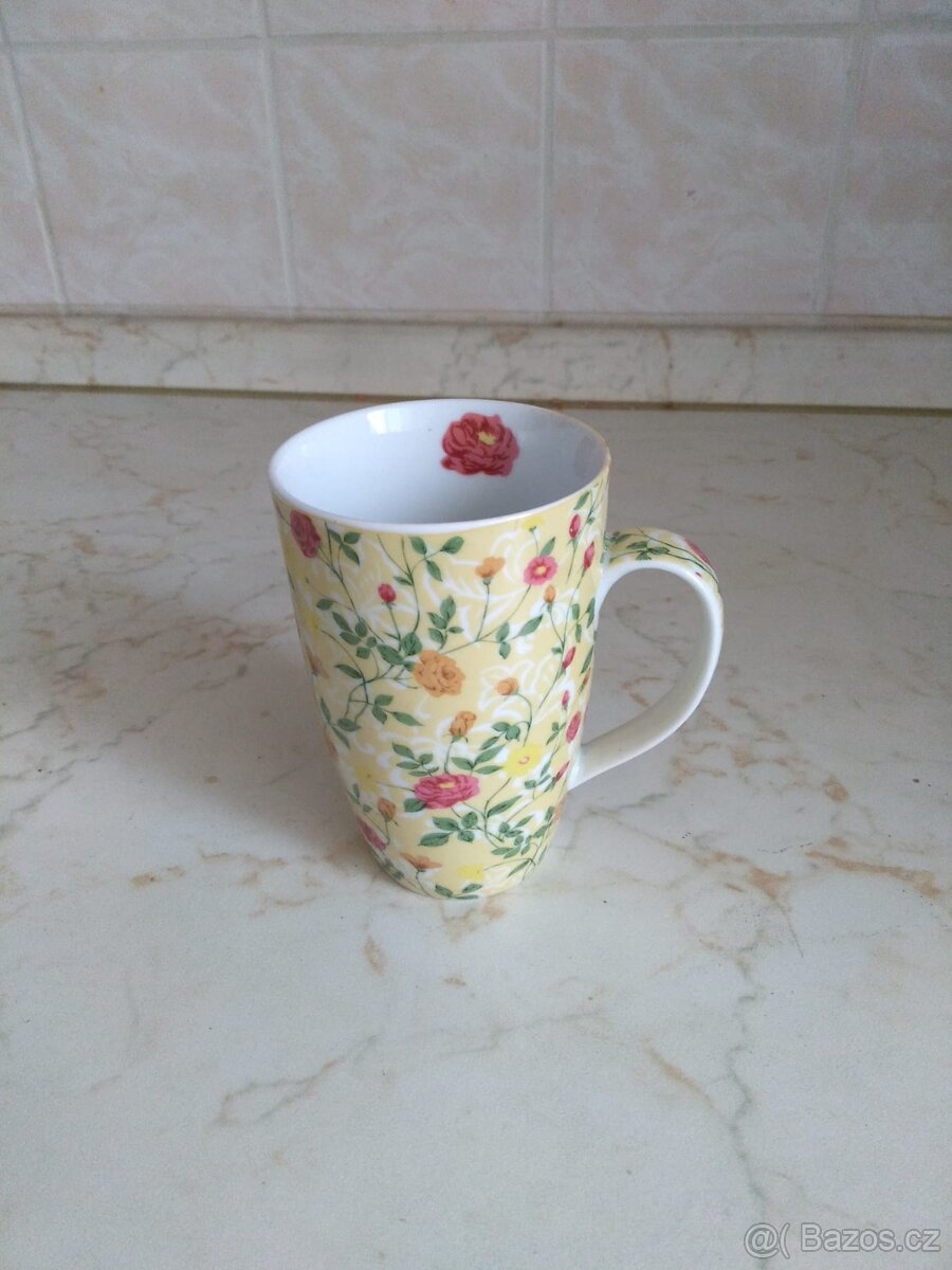 porcelánový hrníček Paolo Roncci Italia