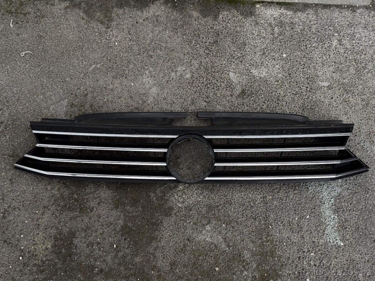 MASKA VW PASSAT B8