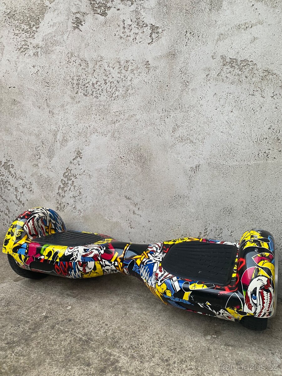 Hoverboard se sedadlem