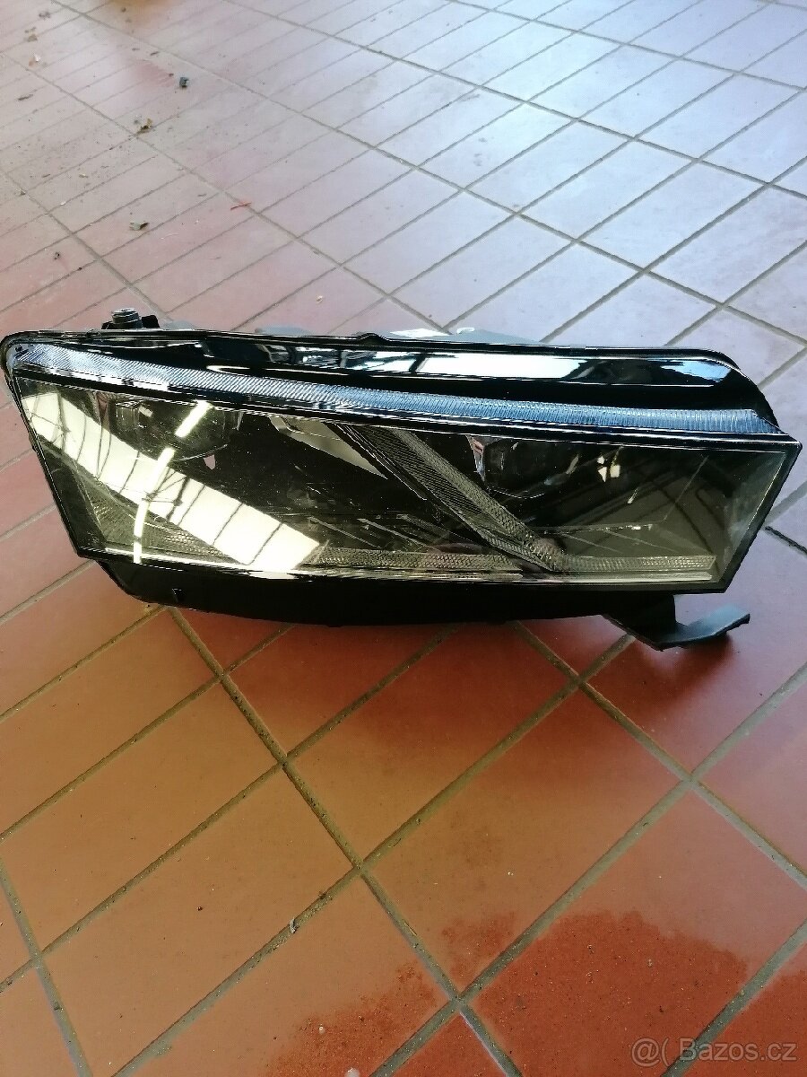 Pravé světlo Škoda Octavia IV full led 5E4941016A