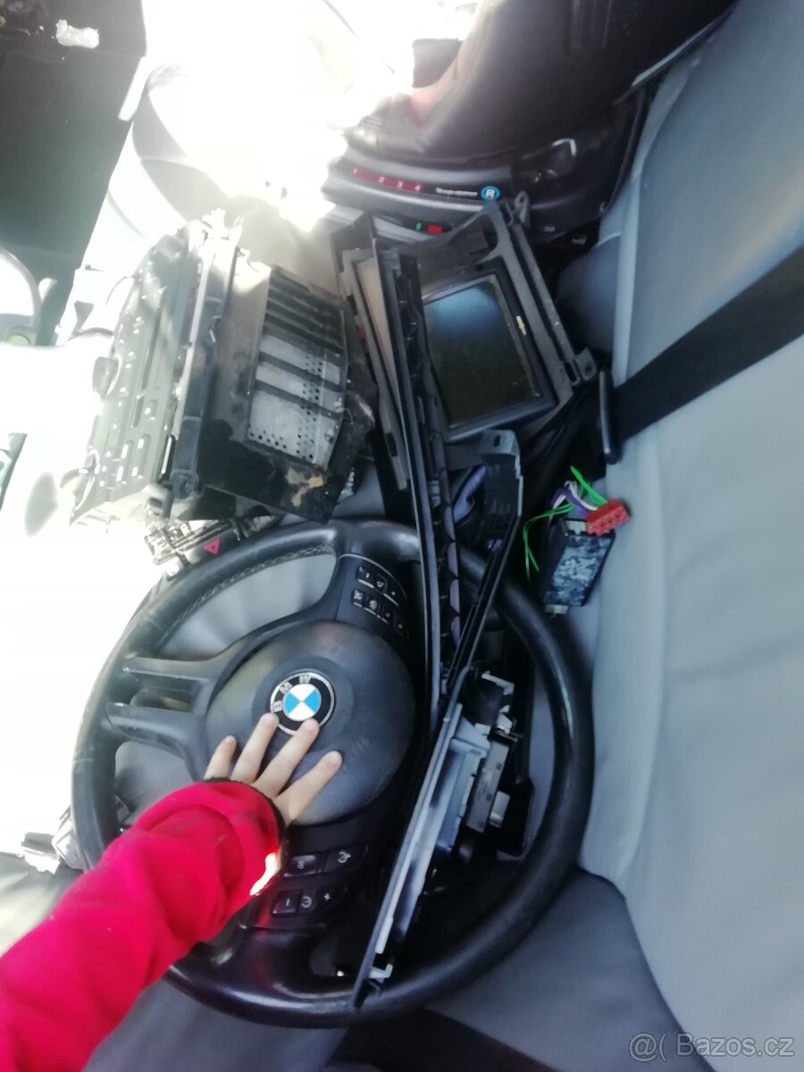 E46 combi vše za 2000