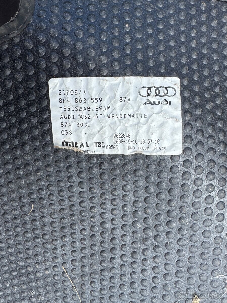Koberec skladaci do kufru audi a3