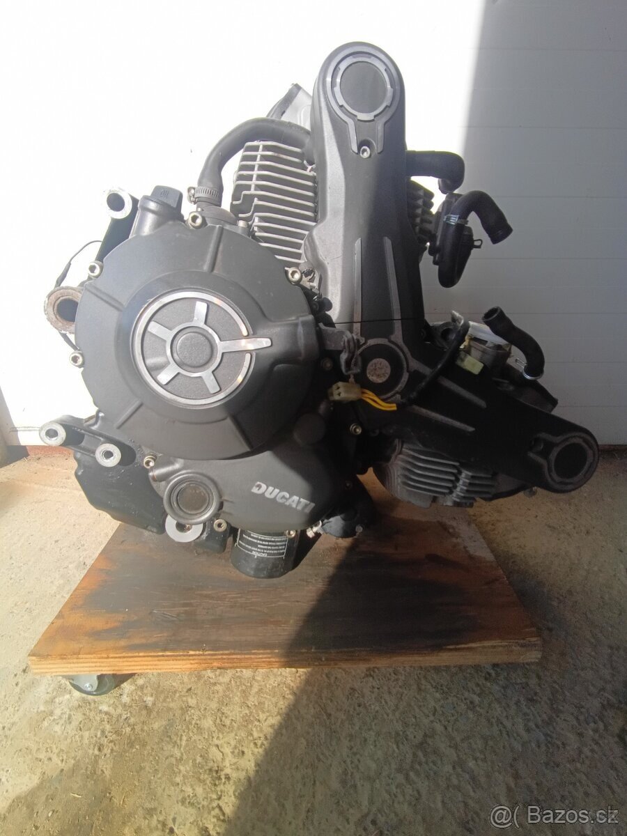 Predám motocyklové motory