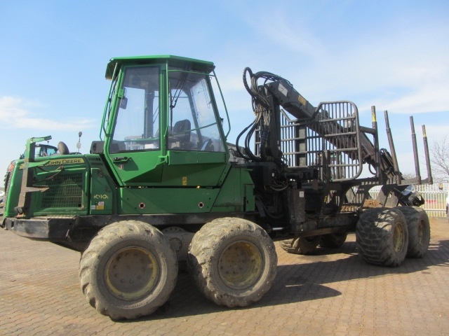 Vyvážecí stroj JD1010E