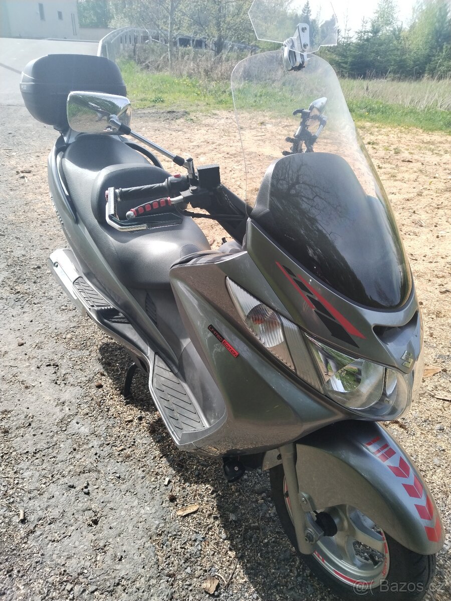 Suzuki burgman 400