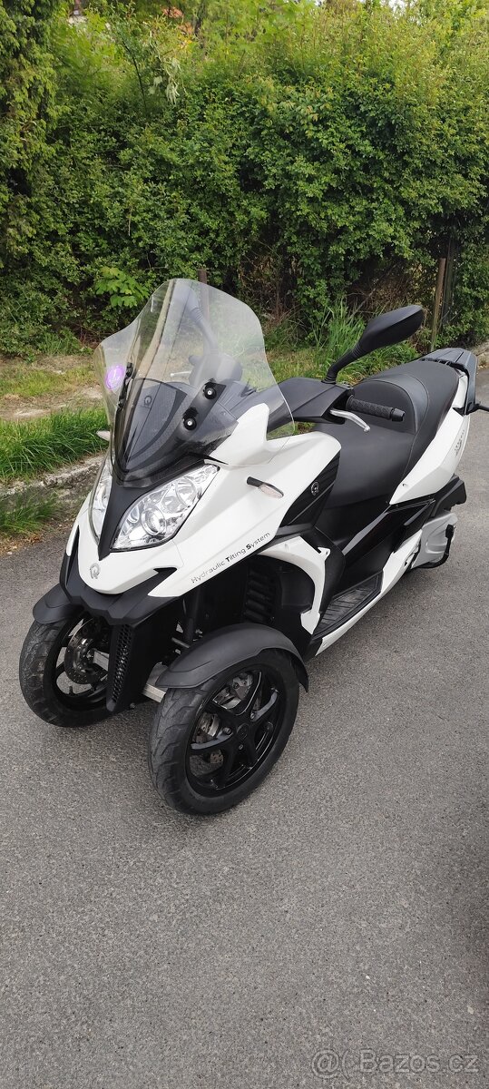 Skútr Quadro 350 D