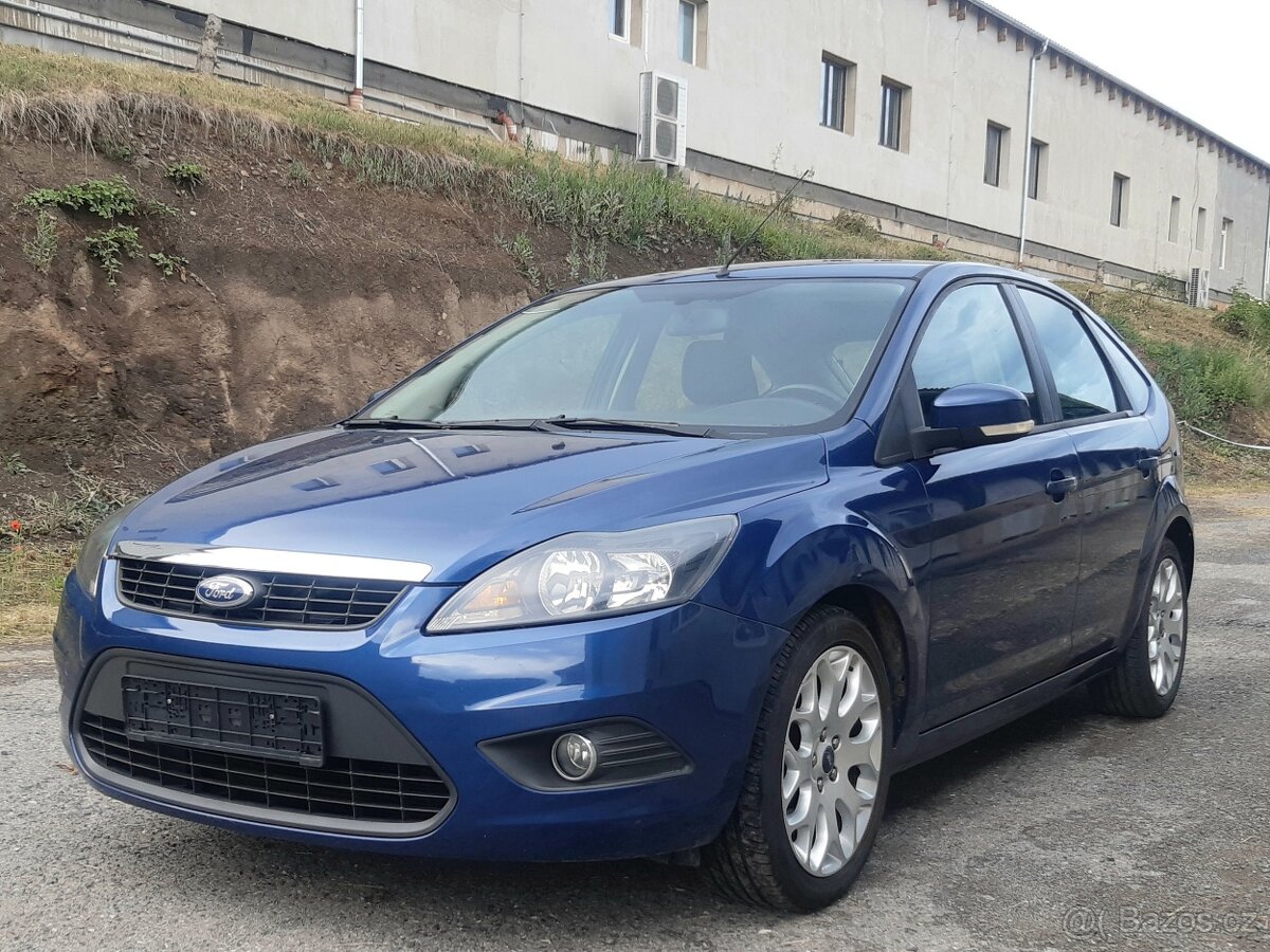 Ford Focus 1.6 16V 74kW klima 120000km 1.Majitel