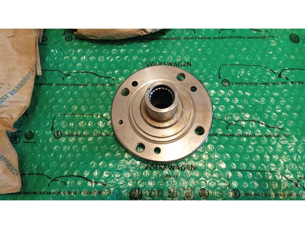 náboj předního kola pro ABS Škoda Felicia 6U0407615