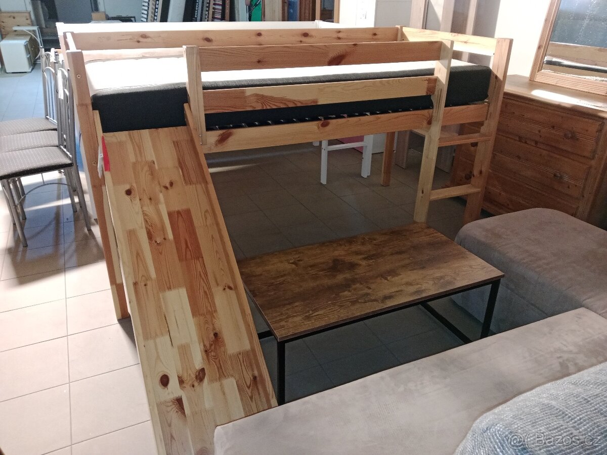 Vyvýšená postel 90x200cm.