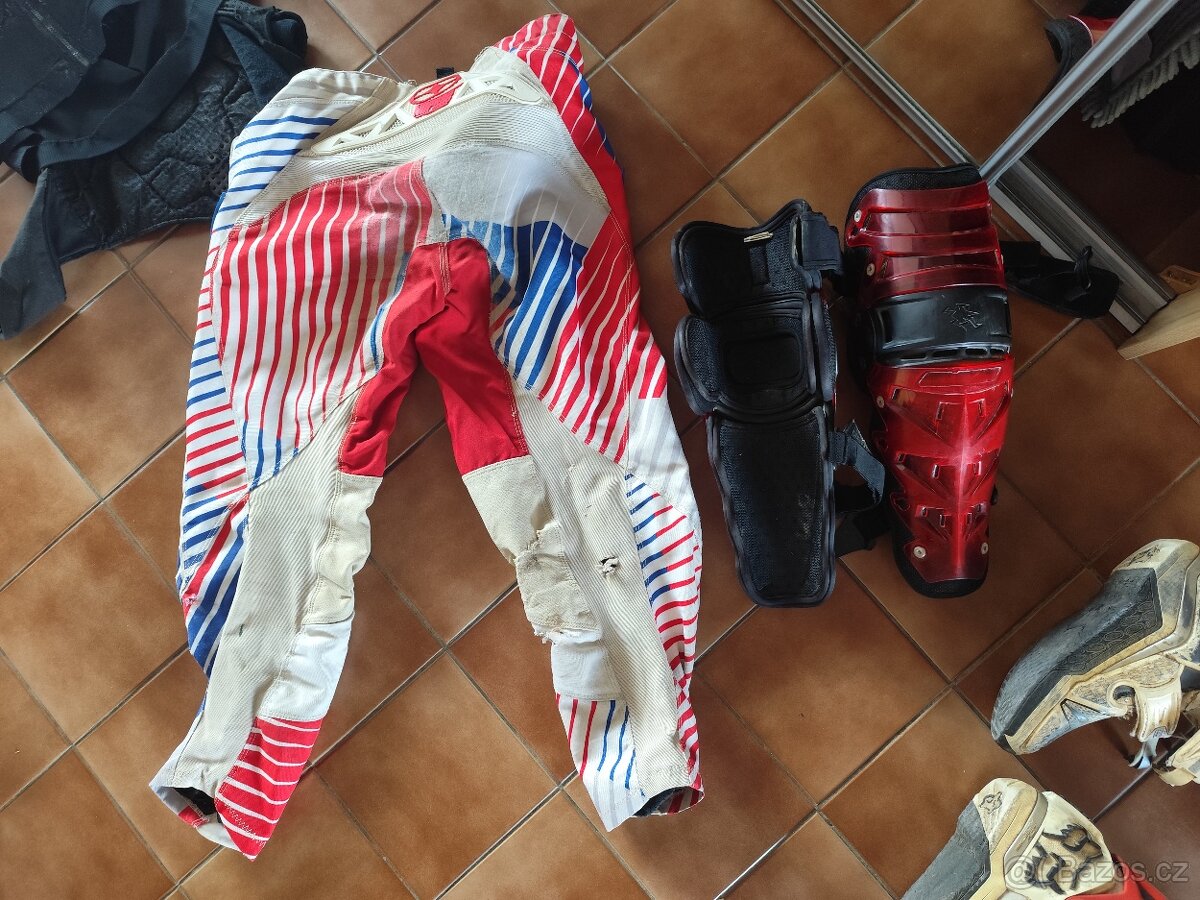 Chrániče kolien Hebo a nohavice