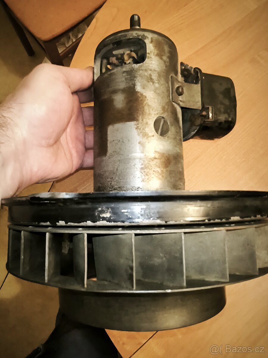 Prodám dynamo na VW Volkswagen brouk 6 volt