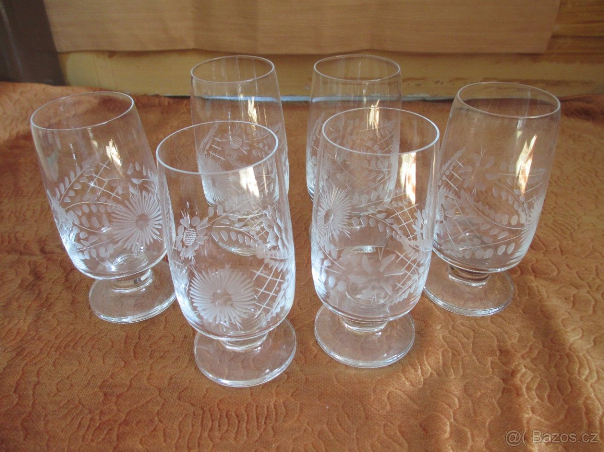 Broušené skleničky, skleničky na víno