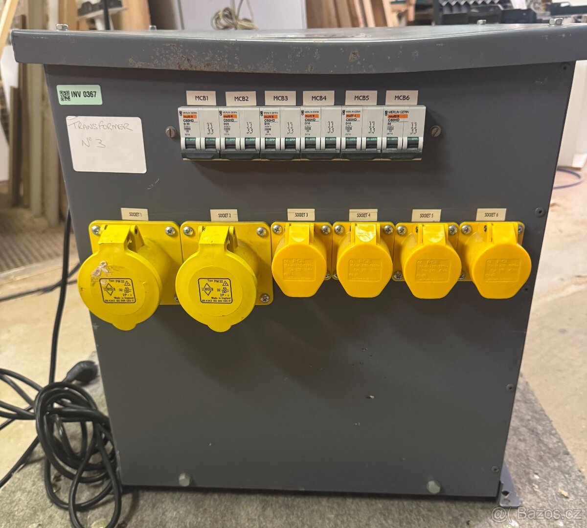 Masivní Jednofázový Transformátor 240V / 115V (8 kVA)