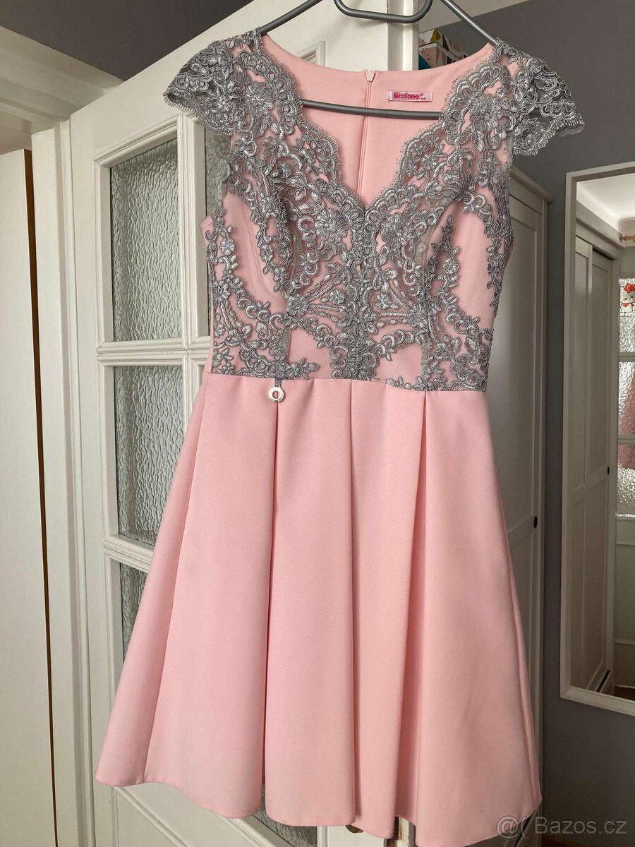 NOVÉ světle růžové šaty s šedou krajkou vel.34-36