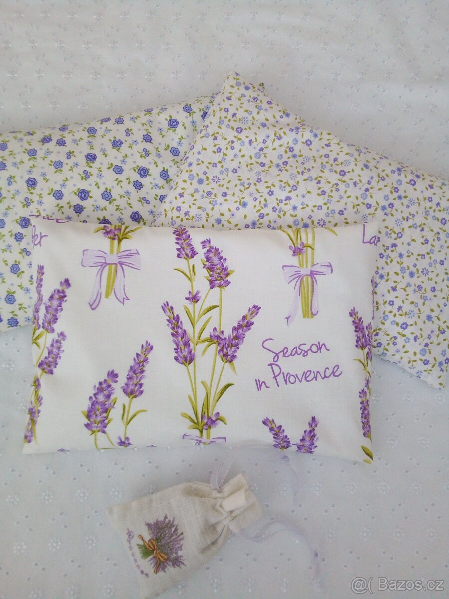 Nahřívací polštář s levandulí