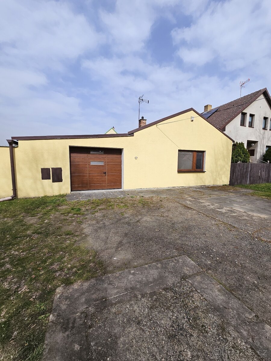 PRONÁJEM DOMU 2+1 , 57m2 Benátky Kbel