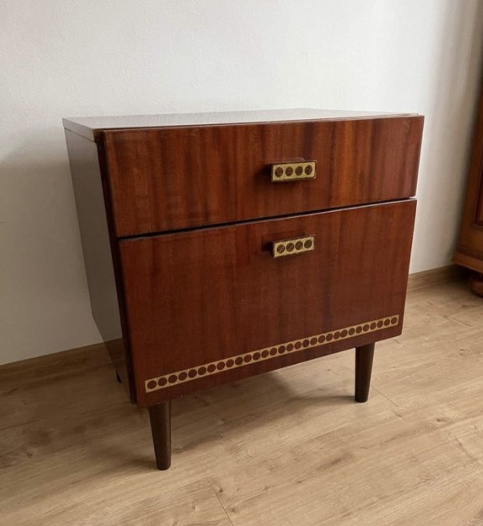 Noční stolek RETRO