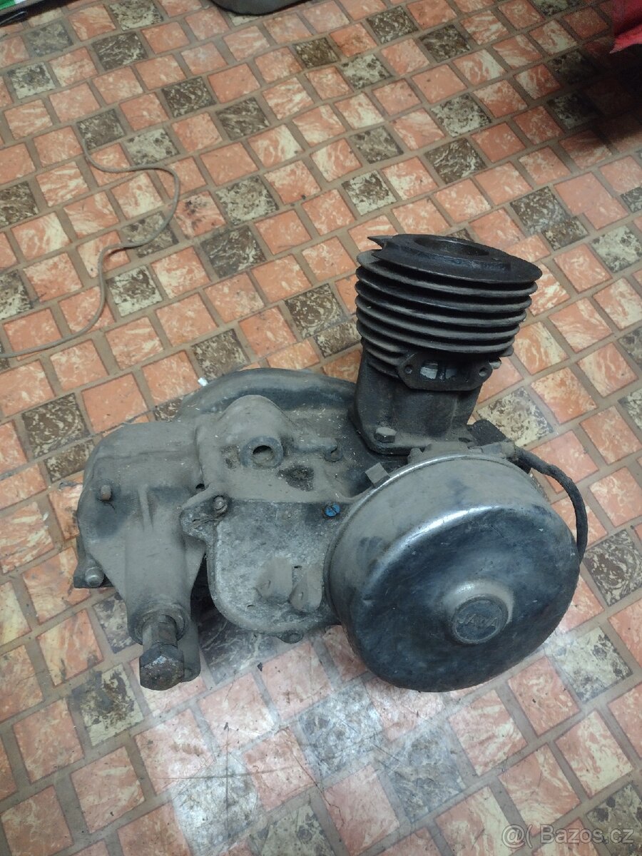 Motor Jawa robot