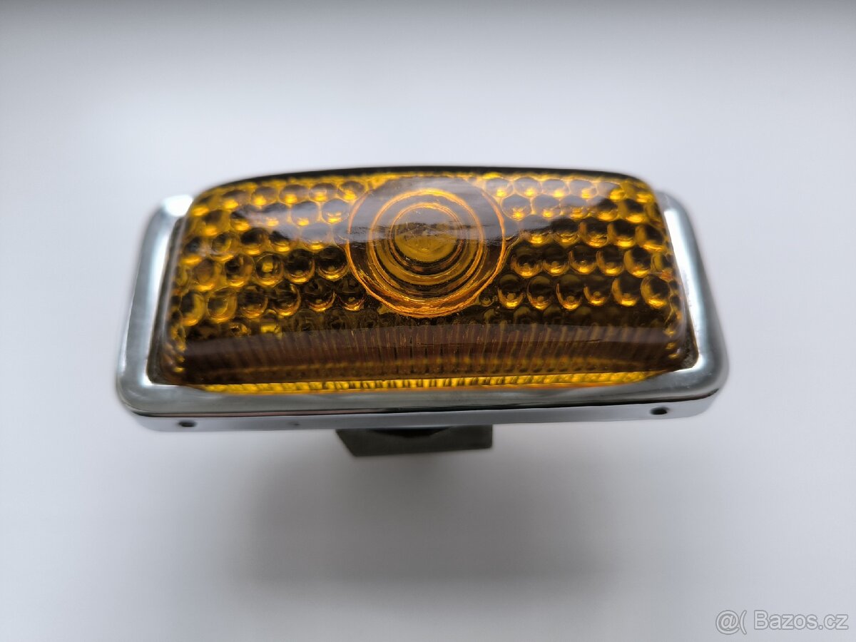 TATRA 603 - mlhové světlo