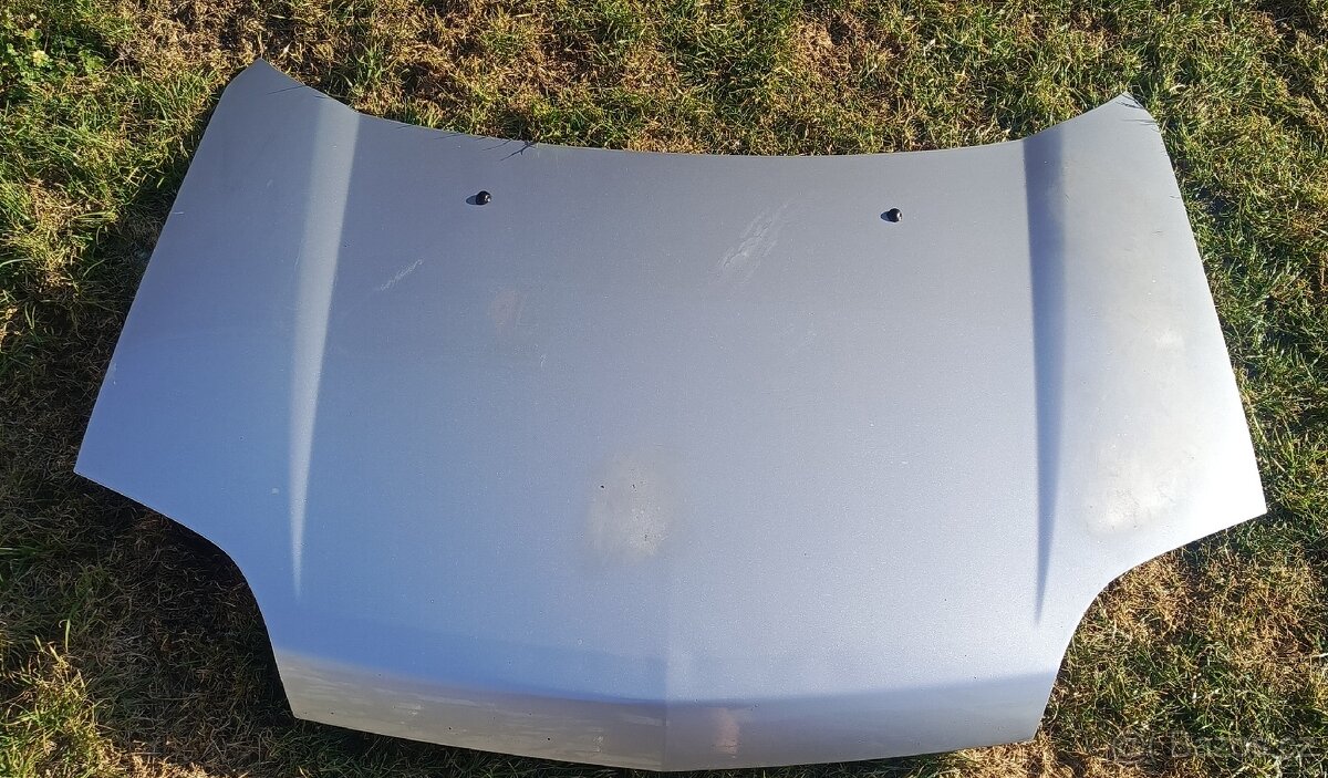 Kapota Nissan x-trail t30