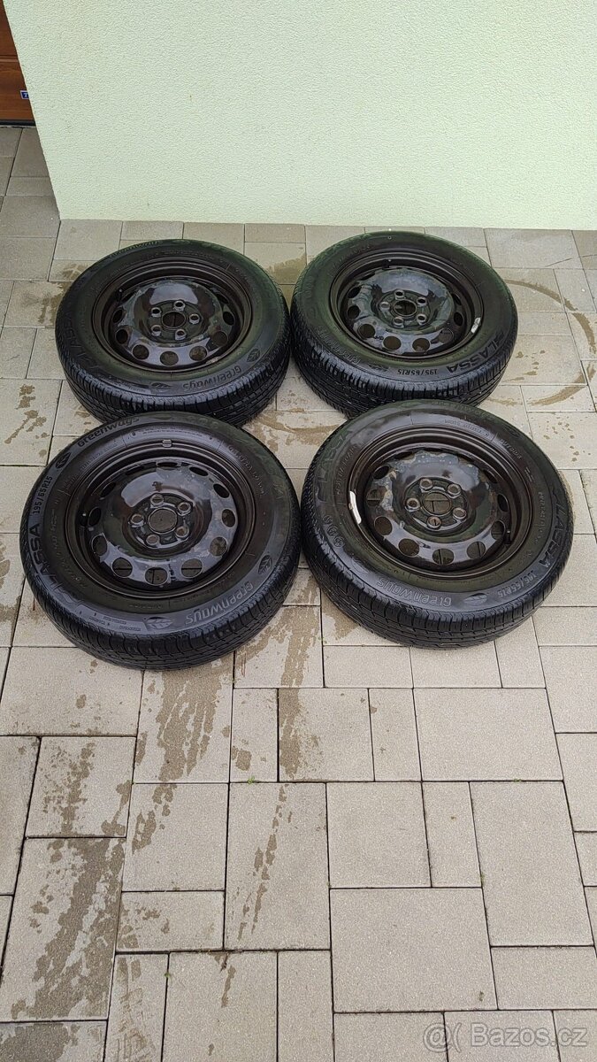 Sada  letních pneu s ocelovými disky