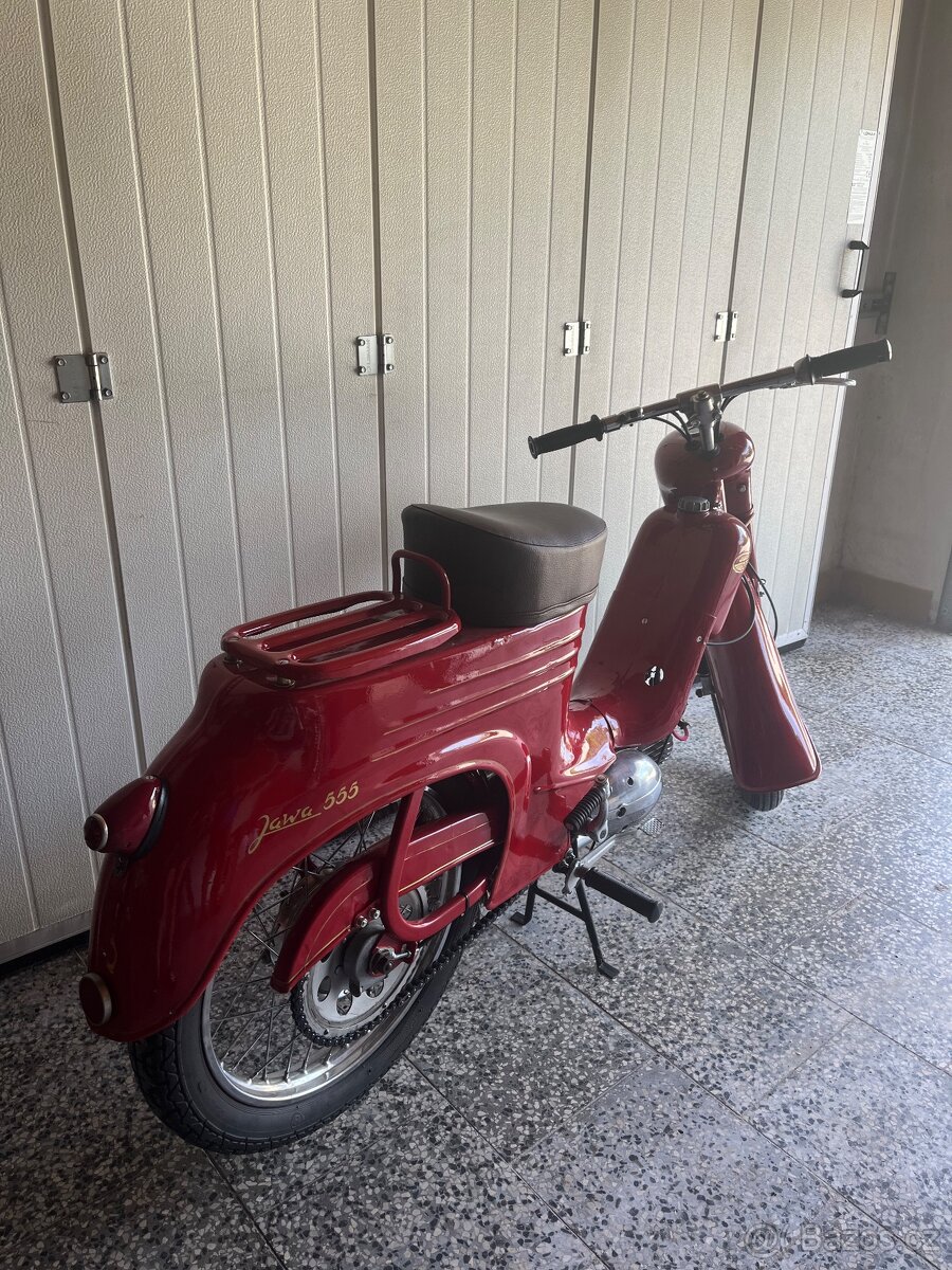 Jawa pionýr 555