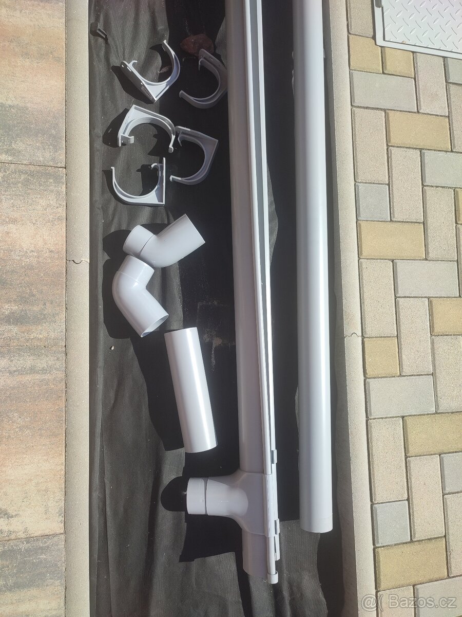 Okap plastovy 110/75 nepouzivany