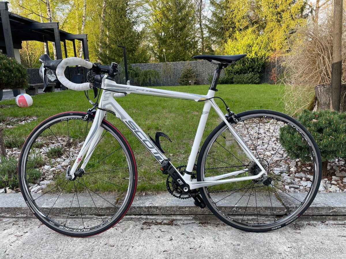 Karbonový Scott Dura Ace wattmetr