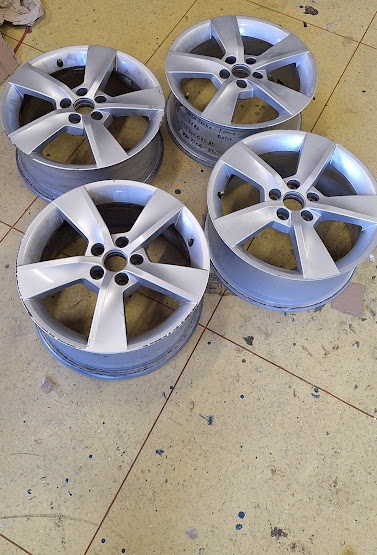 Alu kola EVORA -5X100 R16