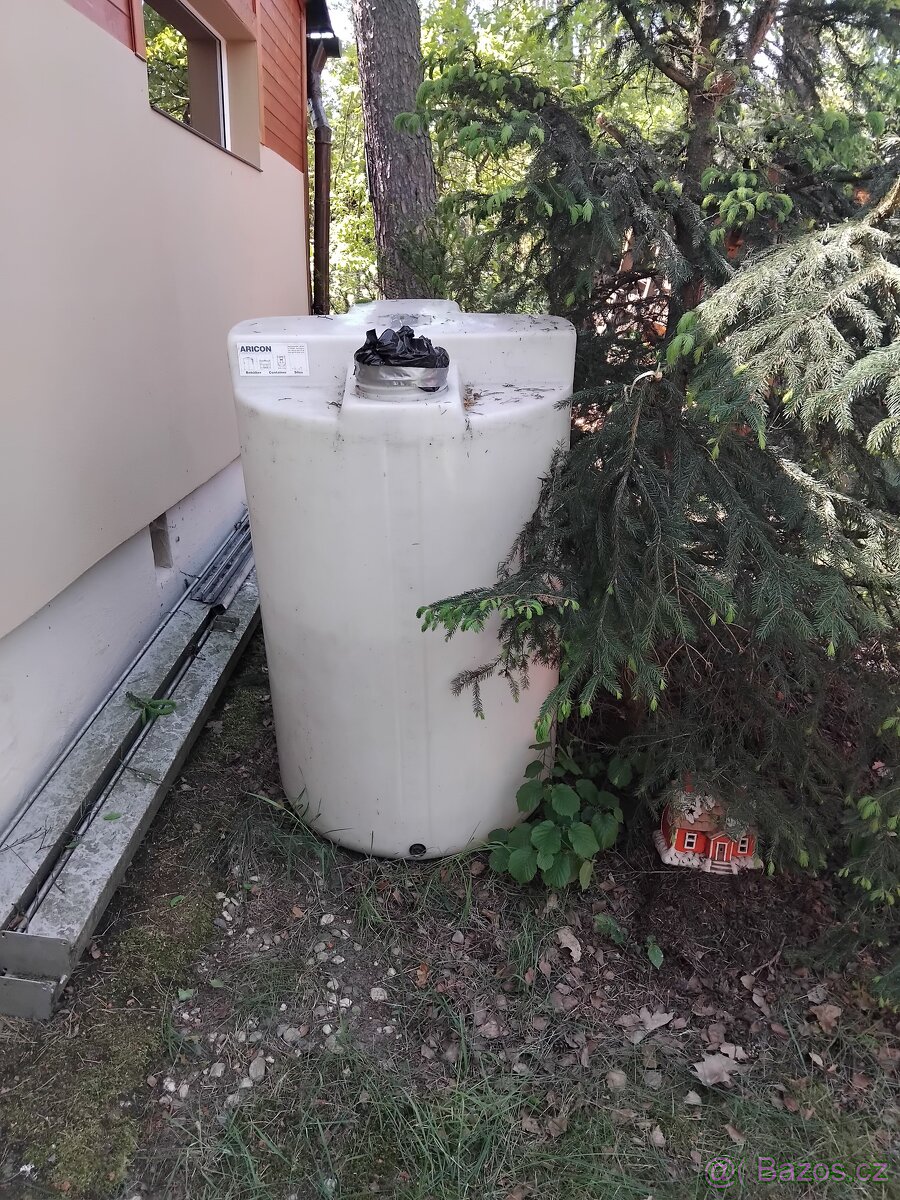 Barel sud nádrž