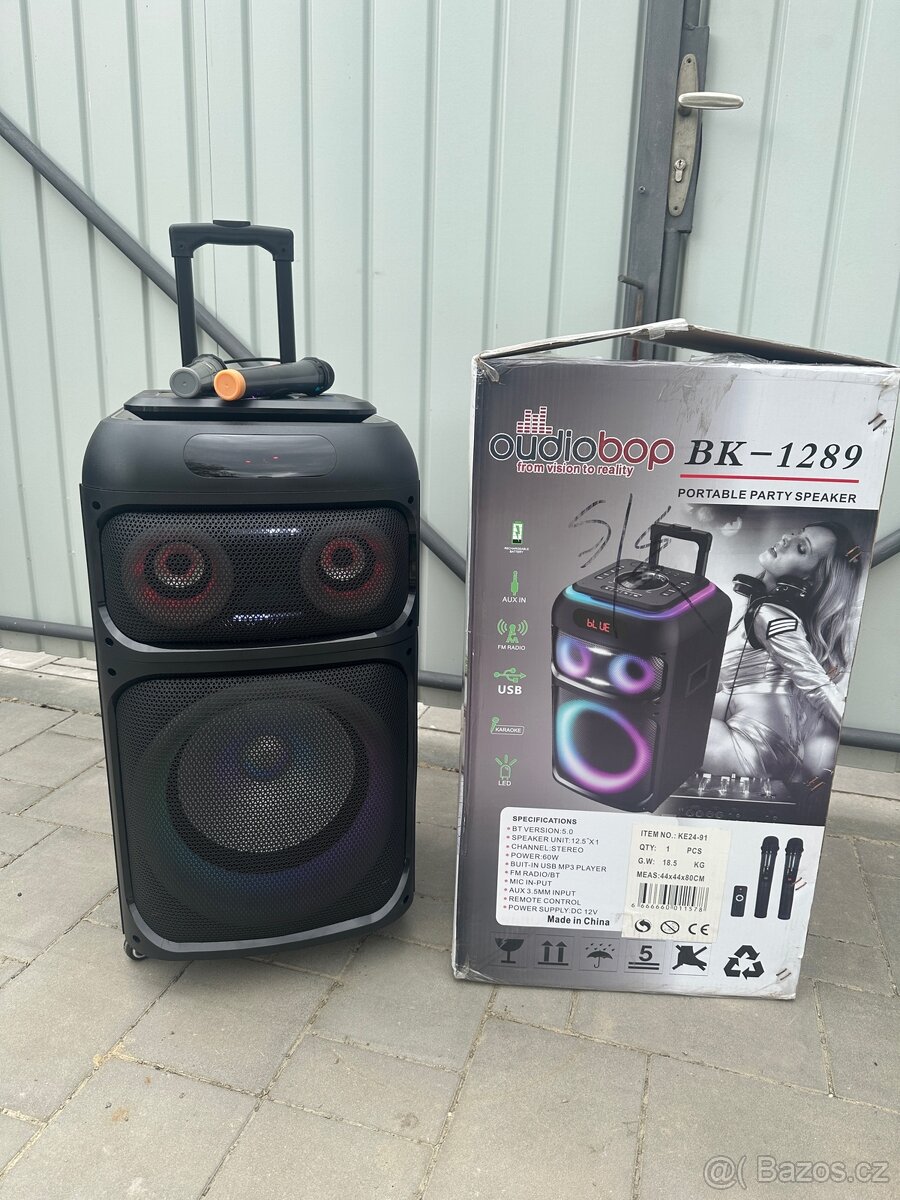 Velký Bluetooth reproduktor ( karaoke )
