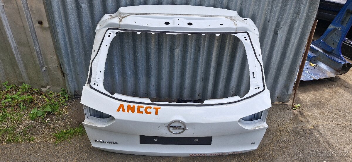 Viko kufru pate dvere opel insignia