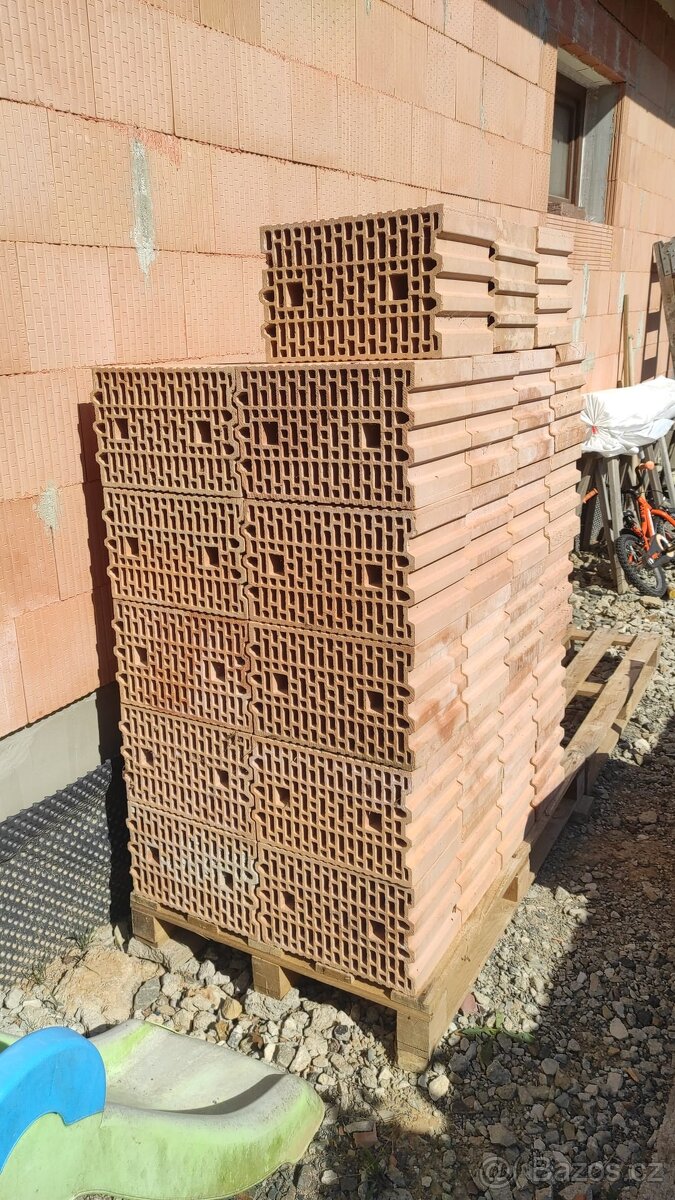 Cihla Heluz uni 25 P12,5 broušená – 375 × 250 × 249 mm