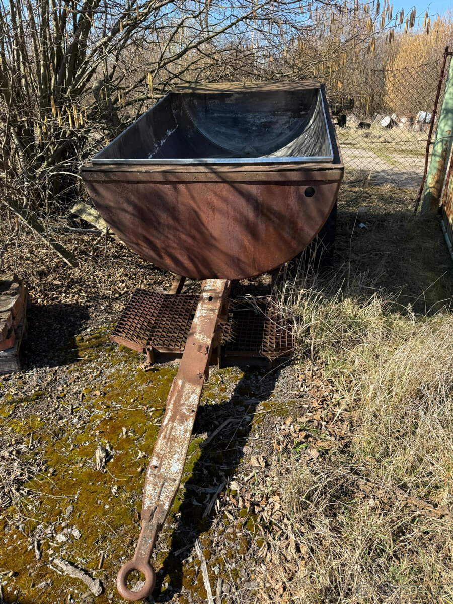 Vozík - káď za traktor