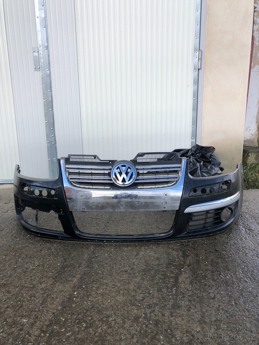 Predni naraznik vw golf 5 Combi kombi jetta maska