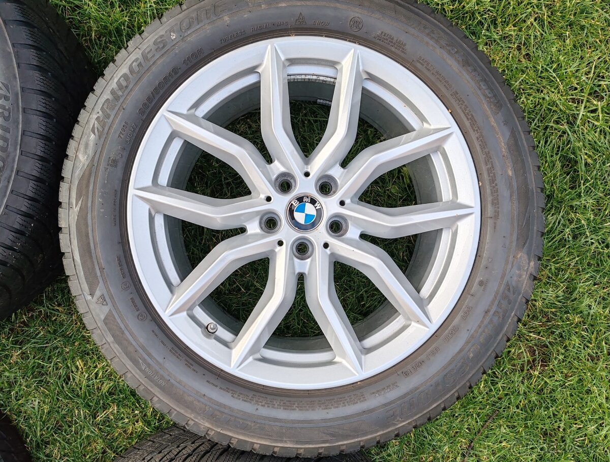 BmwZimní pneu vše v novém stavu 5x112 19