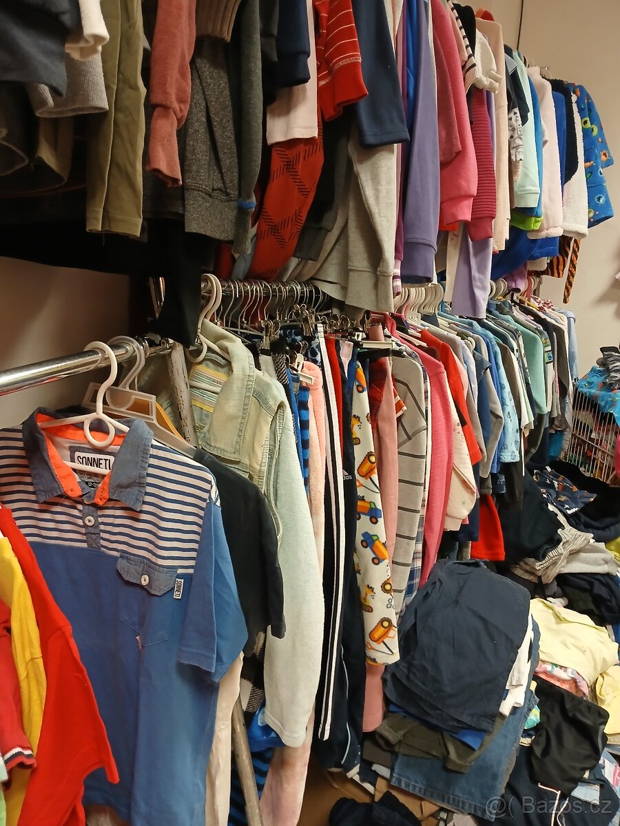 Oblečení second hand