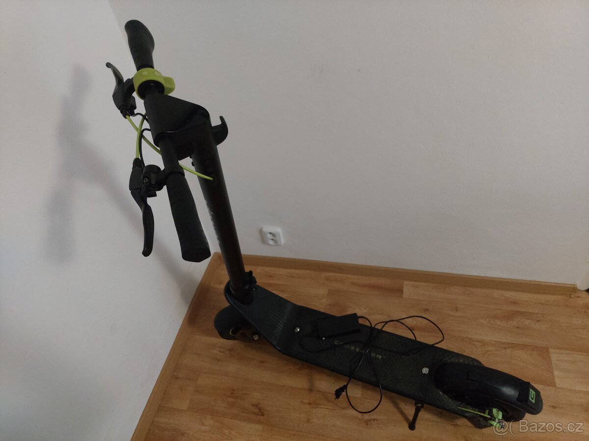 Elektrokoloběžka Concept crossader 7000