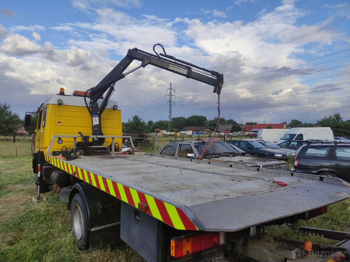 Odtahovka Mercedes Atego 817D, HR, brýle, sjížděcí plošina