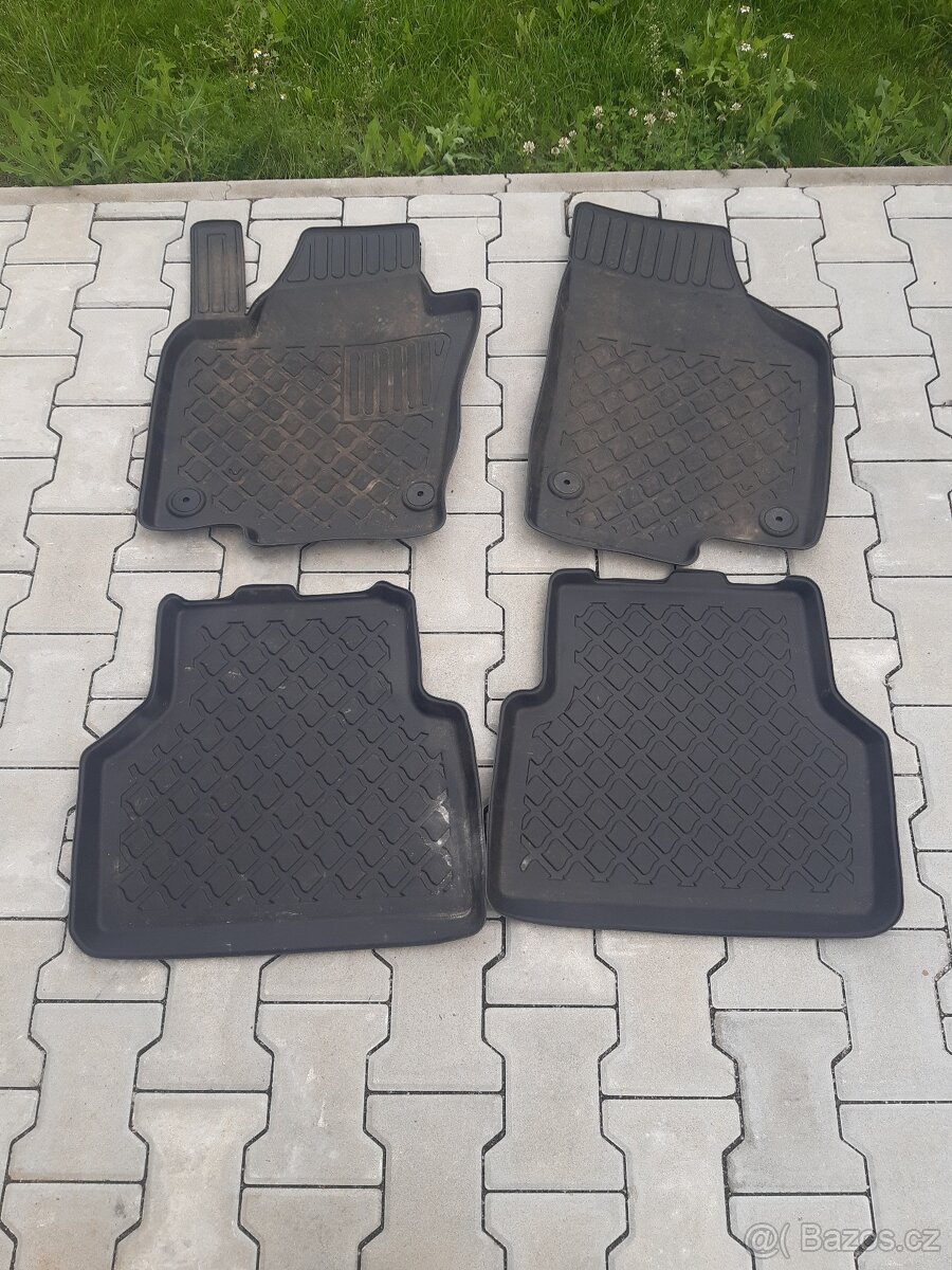 Gumové koberce VW Tiguan