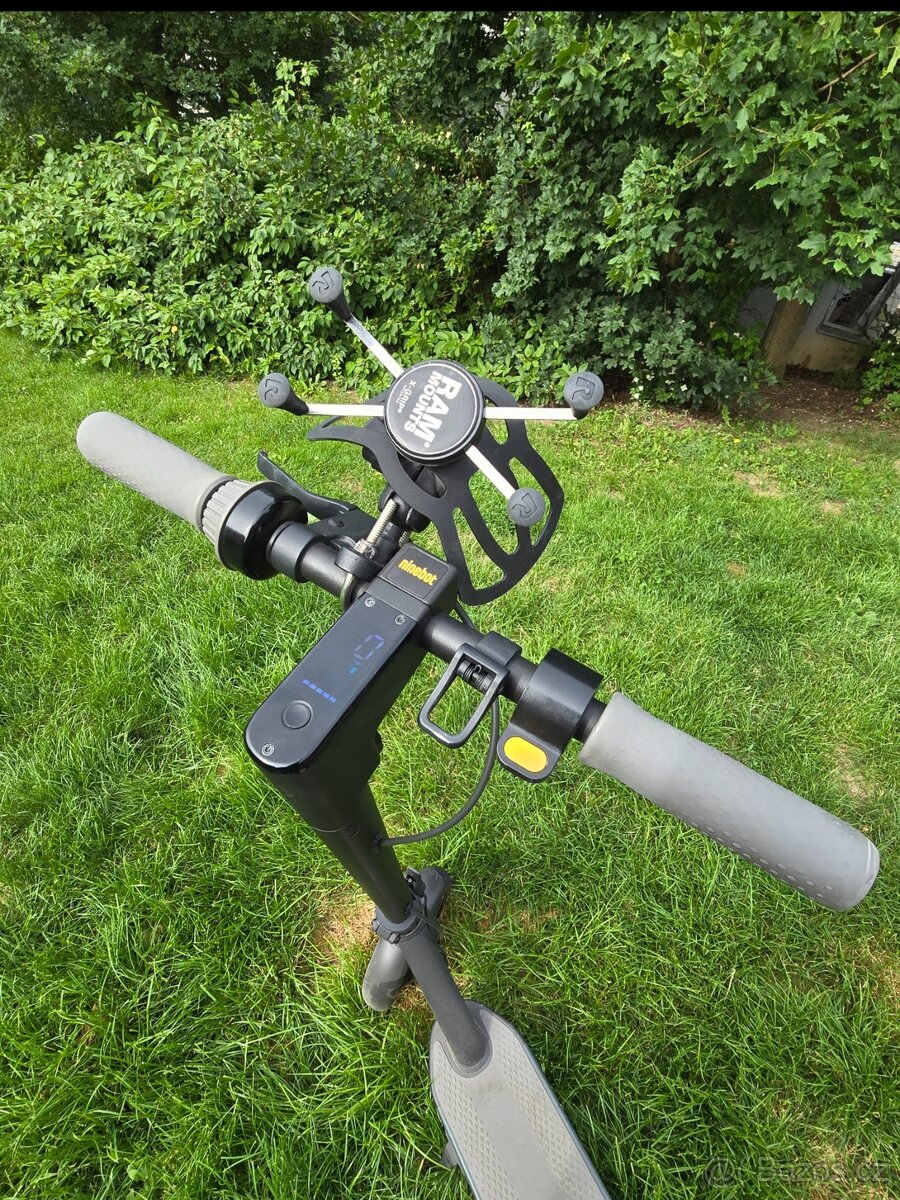 Segway koloběžka G30