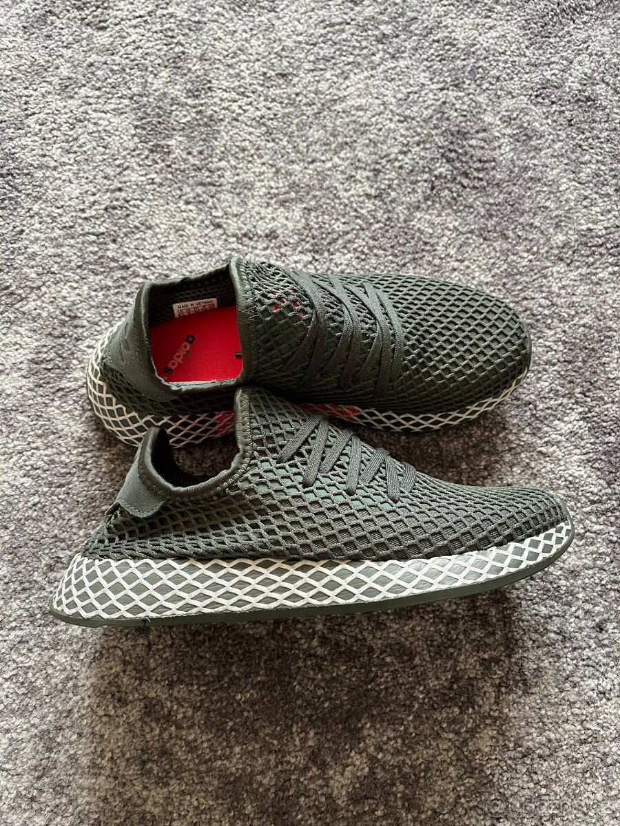 17x Dámské boty Adidas Deerupt Runner (2)