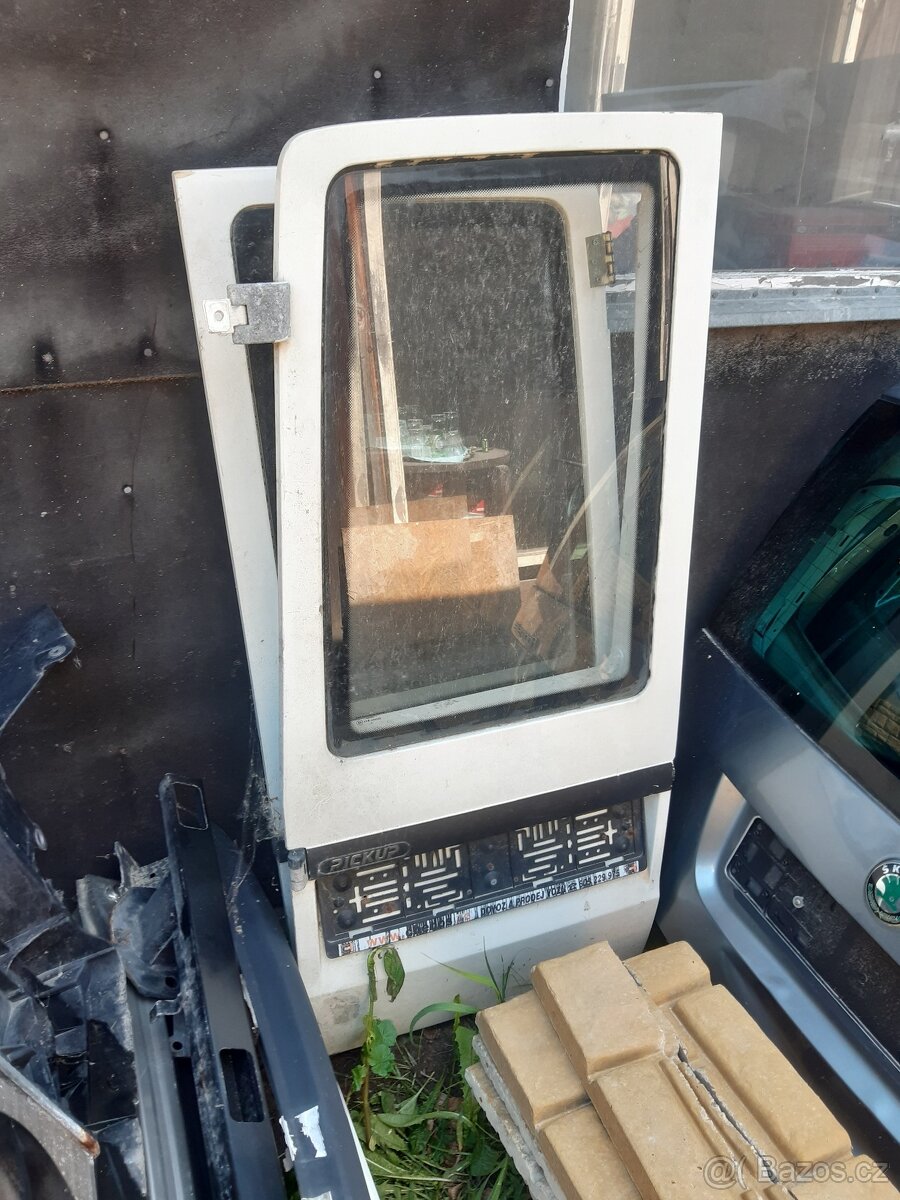 Zadni dveře Felicie Pick up