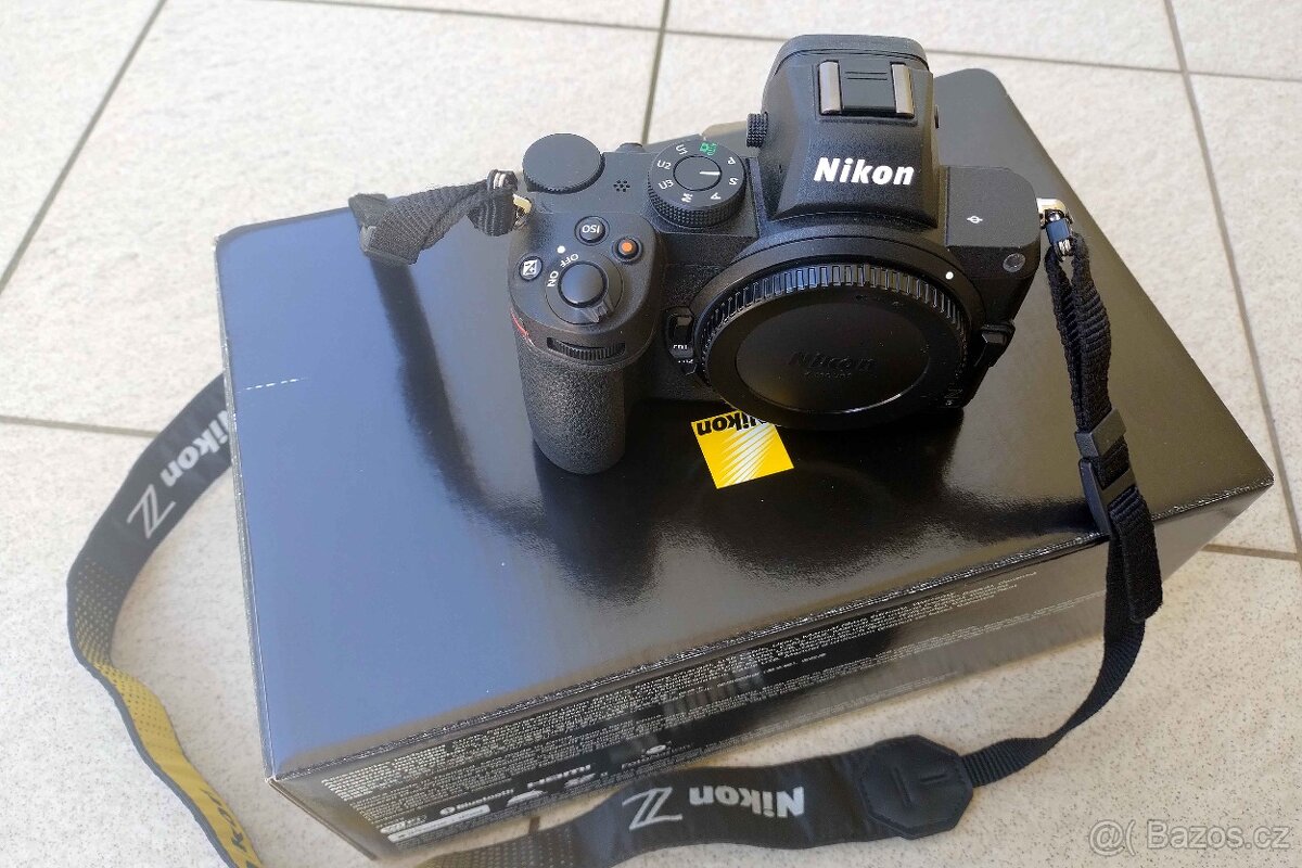 Nikon Z5 - tělo