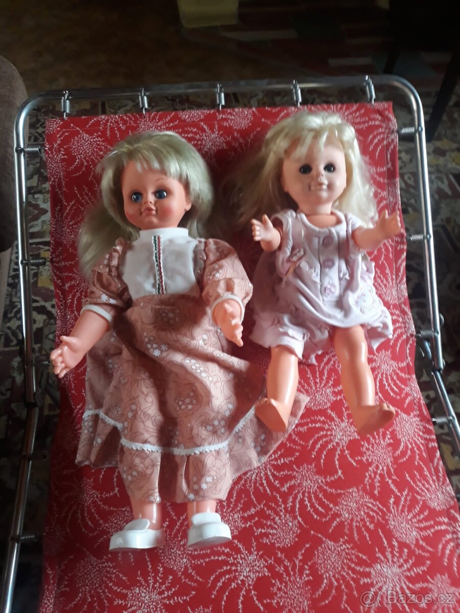 Prodám dvě starožitné panenky.